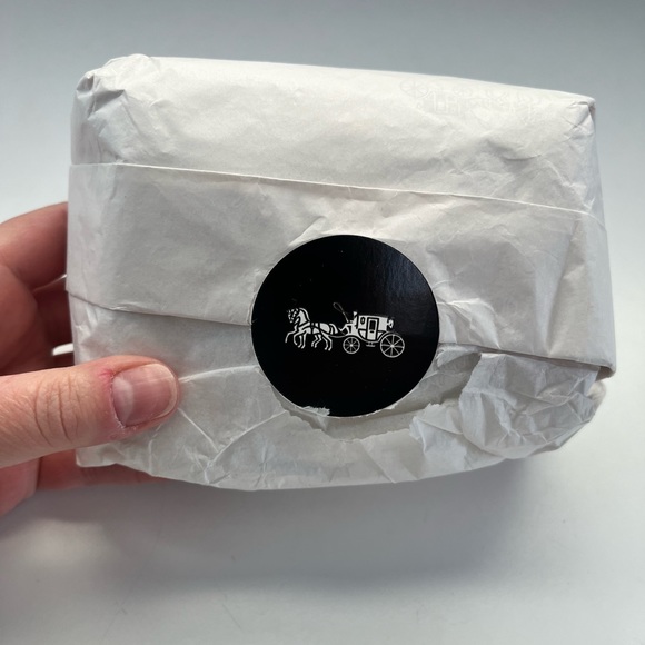 Coach Morgan Card Case On A Chain In Signature Canvas - Picture 9 of 10